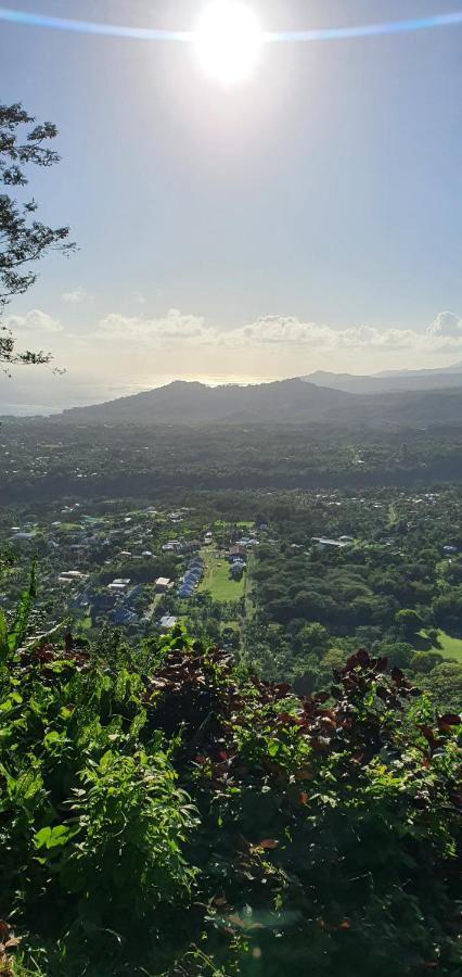 Karls Getaway Hotel And Tours Apia Esterno foto