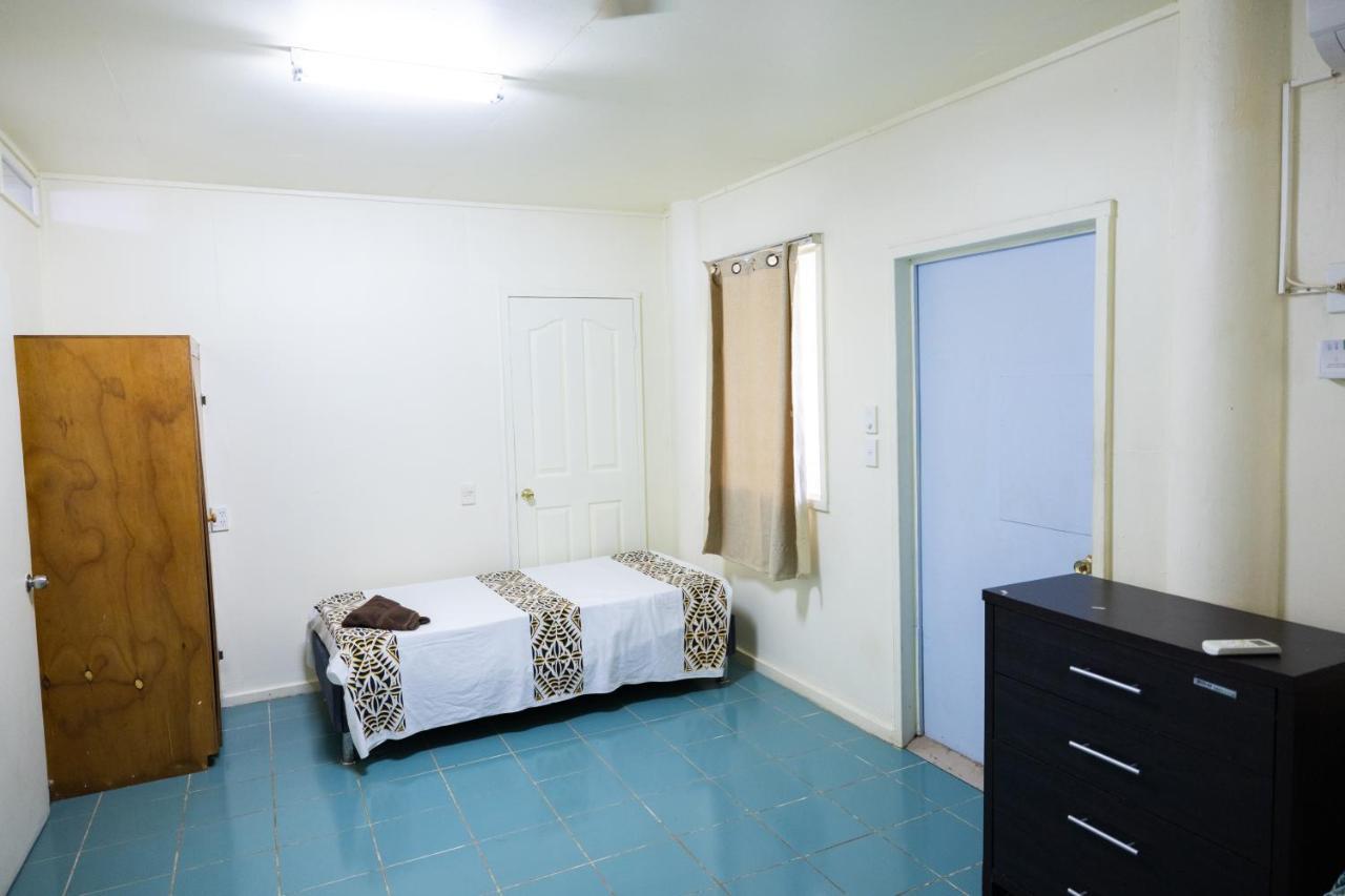 Karls Getaway Hotel And Tours Apia Esterno foto