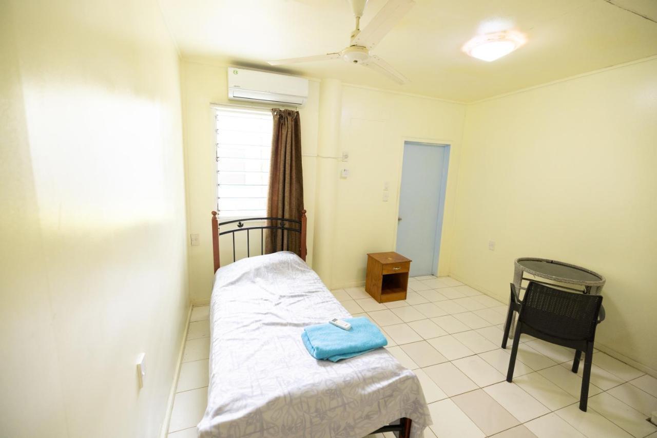 Karls Getaway Hotel And Tours Apia Esterno foto