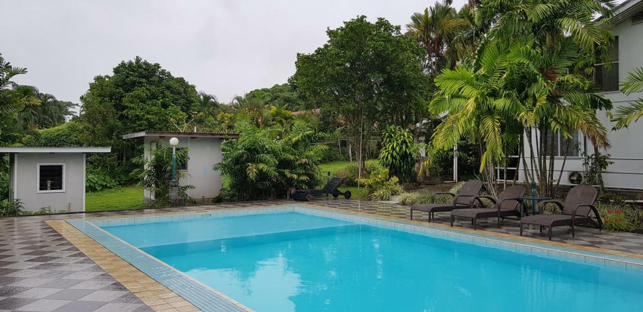 Karls Getaway Hotel And Tours Apia Esterno foto