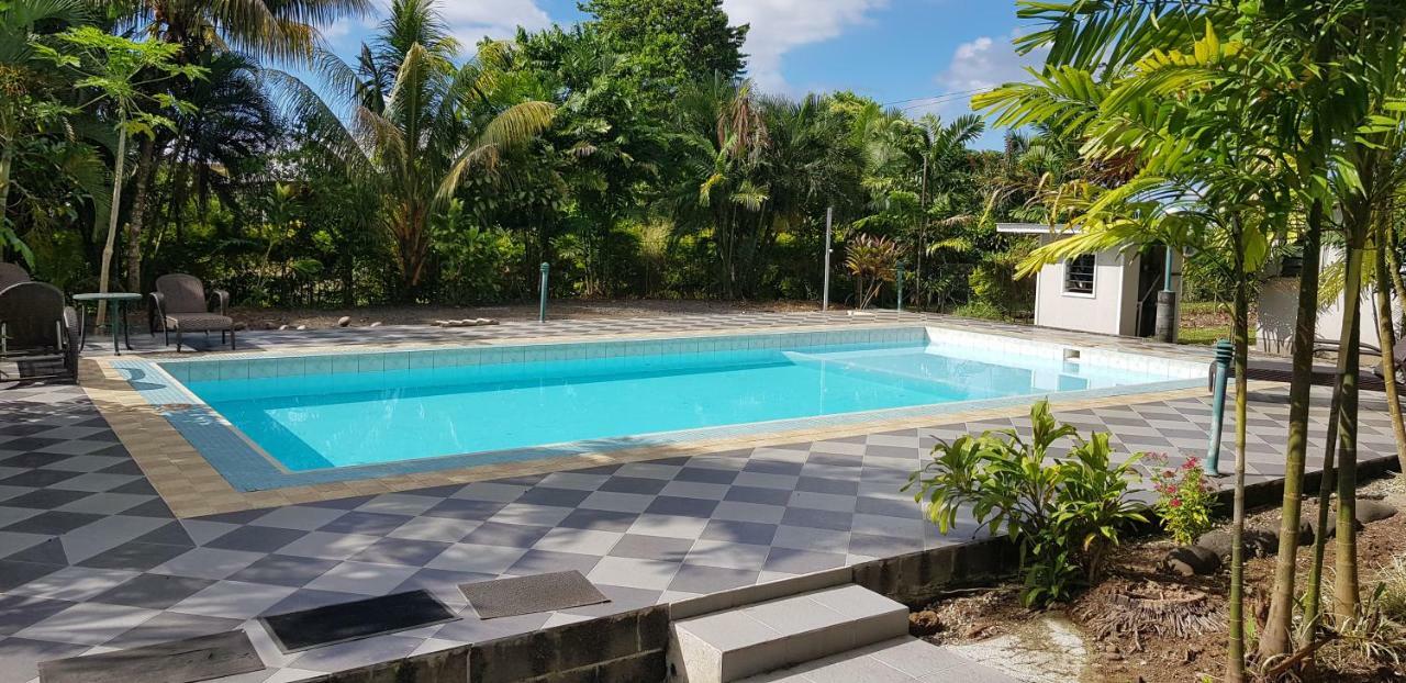 Karls Getaway Hotel And Tours Apia Esterno foto